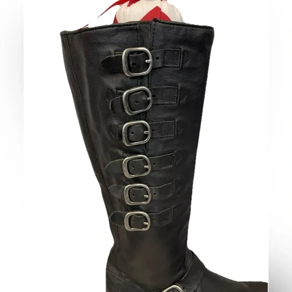 Frye Women’s 6.5B Veronica Belted Tall Black Leather Zipper Knee High Boots. - Picture 5 of 11